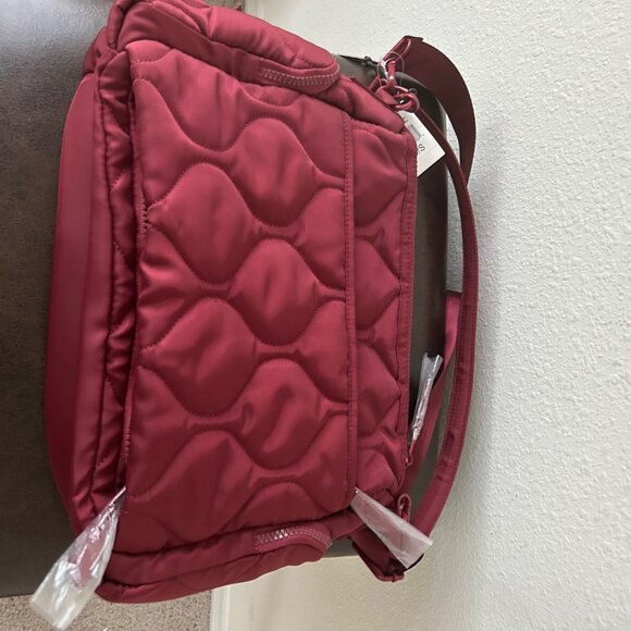 Samantha Brown To-Go Quilted Cargo Crossbody BURGUNDY nwt - Picture 10 of 13